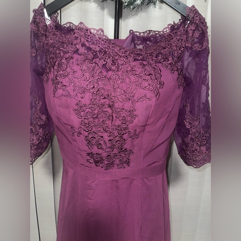 Elegant Purple Lace Wedding Dress - Picture 8 of 13